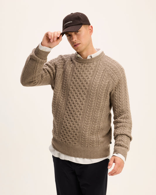 Kpattern knitted sweater